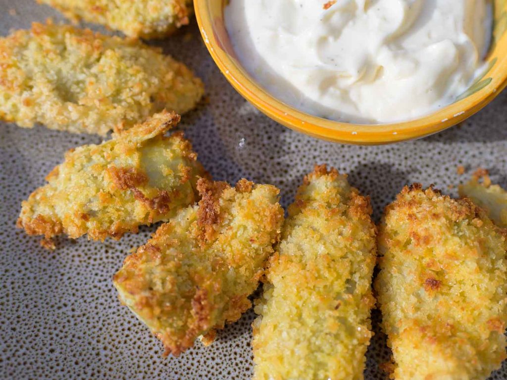 Crispy Air Fried Artichoke Hearts with Garlic Aioli